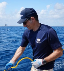 EXP 43: Yannis Papastamatiou Pulling in Line