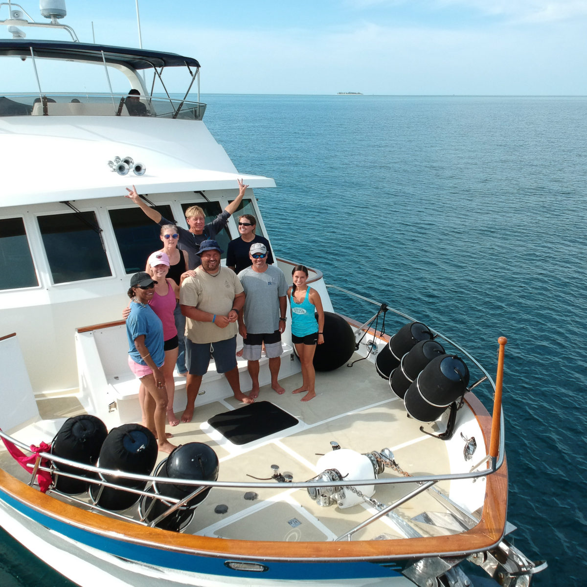 The team from Expedition 30 on the bow of R/V ANGARI. PC: Katie Storr